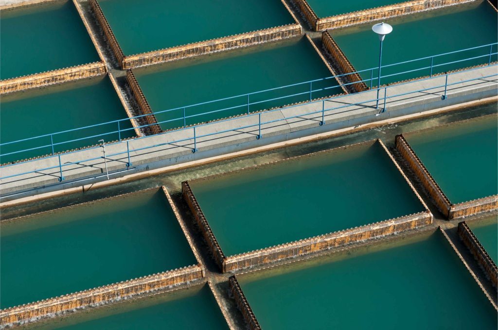 Acqua inespressa nei rifiuti: come ridurre volumi, logistica e complessità operativa